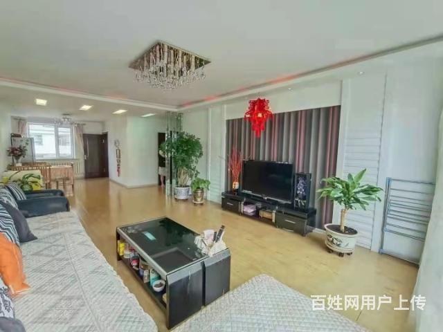 新海   带车库带隔楼，房屋139.11平打包出售的图片