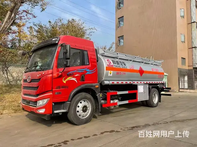 山西国六解放12.7方碳钢油罐车可分期包上户的图片