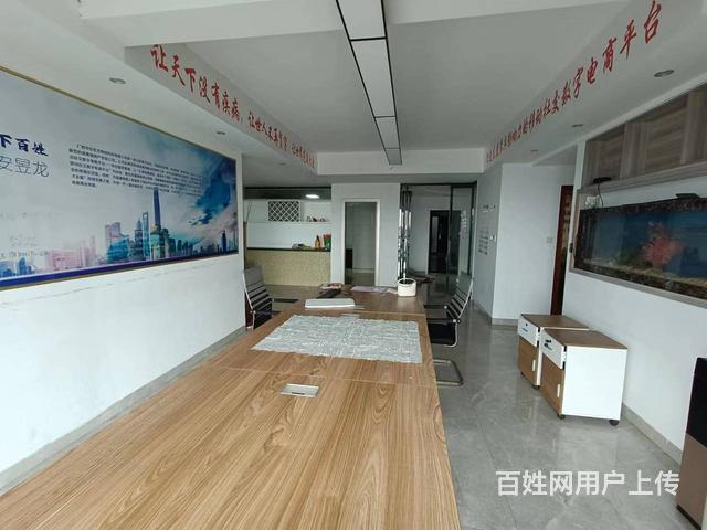 五里牌嘉龙公馆 精装办公室出租 全屋格力中央空带两地下停车位的图片