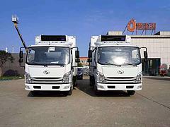 4.2米跃进C300冷藏车保鲜冷冻运输车定制挂肉勾