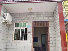 位于汝南县城顺城街中段自建房