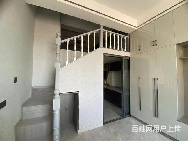 惊爆价,典藏复式,44.5万元,仅售两天的图片