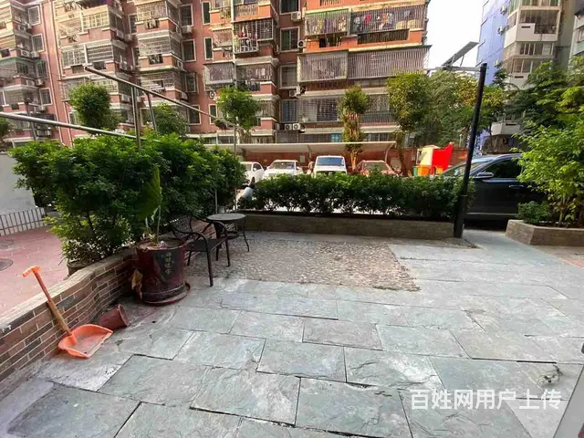 华美空间旁带50平花园一楼可做店铺二楼二房居家的图片