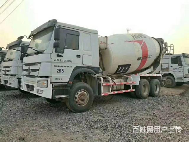 个人低价转让二手豪沃.德龙.欧曼混泥土搅拌罐车多台的图片