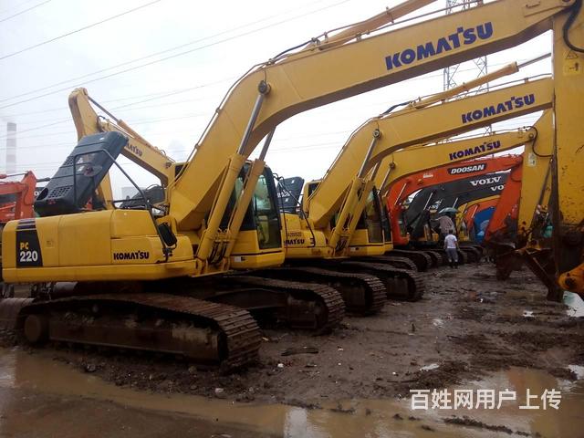 小松130、200、220等240二手挖机低价出售的图片