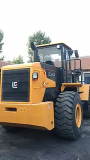 低价出售自家用的20 50铲车