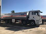 国六18吨陕汽德龙前四后八运油车0首付提车1吨暗仓