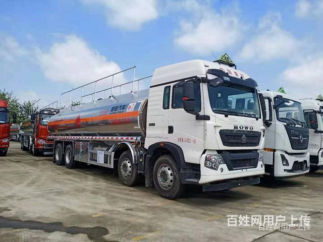 中国重汽4轴油罐车 来厂家购车优惠多的图片