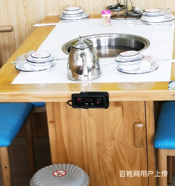 （诚速）转让餐饮美食街营业中餐馆 精装修设备齐全的图片