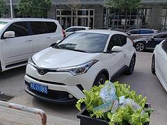 丰田C-HR 2018款 2.0 无级 旗舰版
