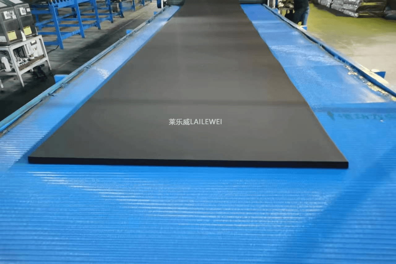 莱乐威橡塑板材