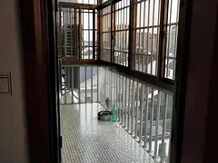 附近临湖一中，一小，幼儿园，医院