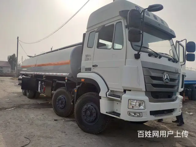 达州二手加油车 伪装加油车 箱式加油 流动加油车的图片