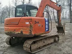 纯进口精品二手挖掘机日立70，质保两年，国内包邮