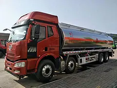 解放四轴铝合金油罐车厂家直销