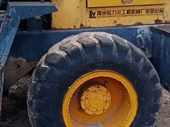 装载机