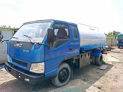 出售全新江铃油罐车，价格便宜
