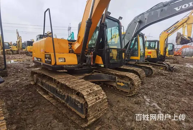 极品干活机三一135纯土方二手挖掘机包干活的图片
