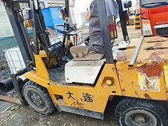 大连3吨  举升3米带中钢  带侧移