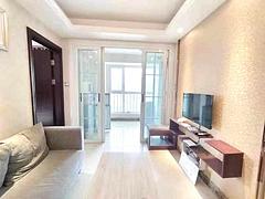 火车站 仁恒国际精装电梯房 家具家电全套 拎包入住看房方便