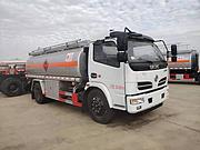 8吨油罐车东风多利卡   流动运油车
