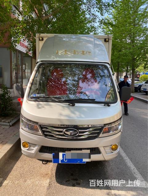 油汽两用展翼厢式货车的图片