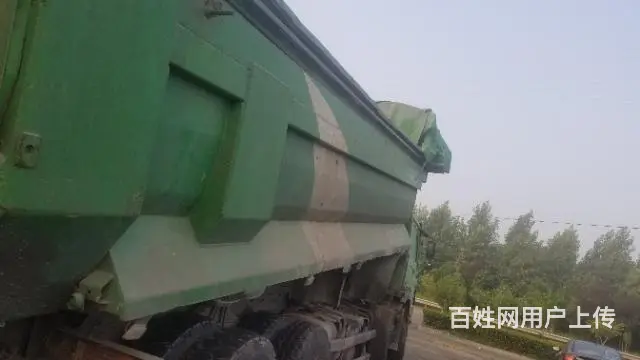 个人一手前四后八的图片