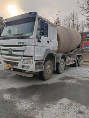 19年豪沃大二十方国五前四后八搅拌车380马力国五