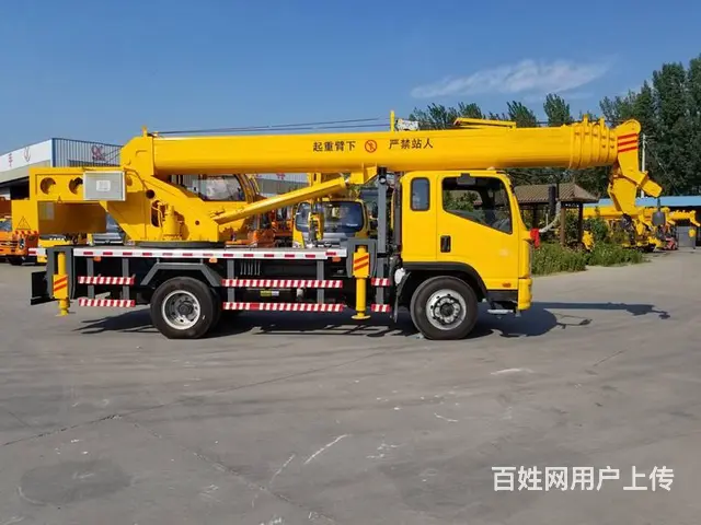 热销款12吨16吨吊车8吨吊车10吨吊车低价销售的图片