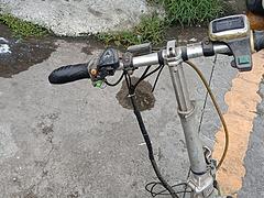 14寸折叠自行车，全铝合金车架，无电池。 1.电动