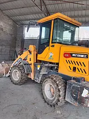 出售926铲车，2O年出厂，另大四不象一台
