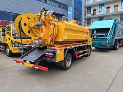 来宾东风牌吸污车5方8方价格配置免购置税送车上门