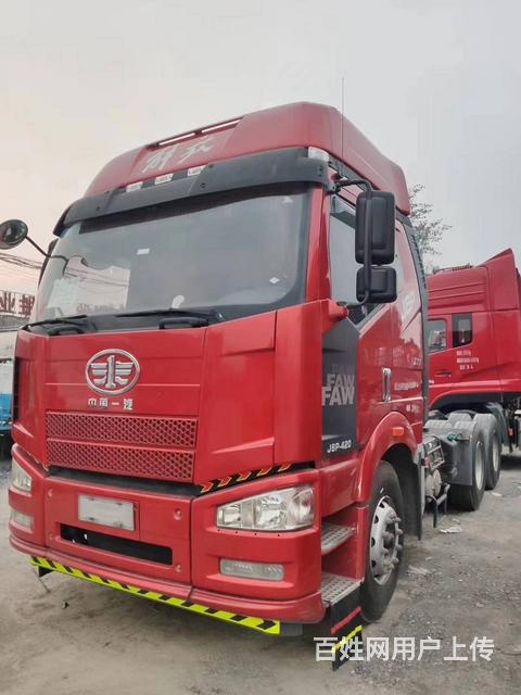 一汽解放 J6 牵引车 国5低价出售，可分期包提户的图片