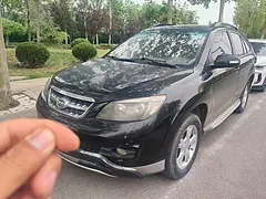 比亚迪S6 2013款 2.4 手自一体 白金版尊荣型