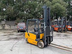 举高4米二手电动叉车 永恒力2吨可上牌二手叉车