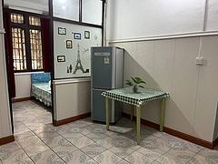 师大南路半边街20号暖心苑 普通住宅3室 精装修