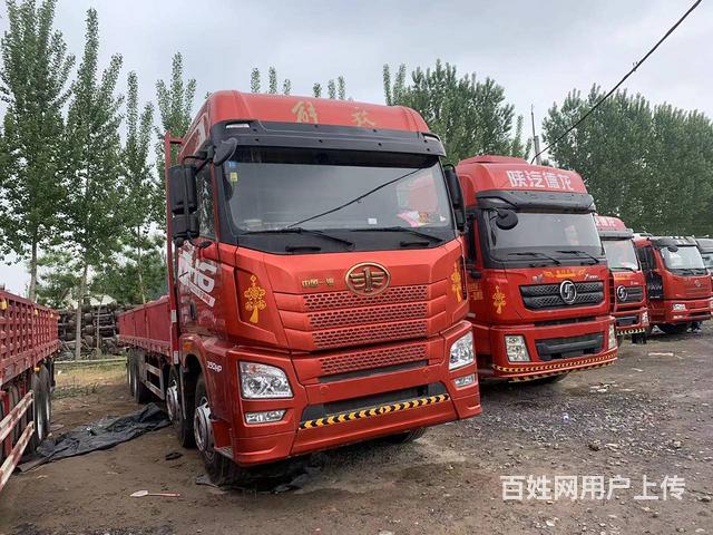 19年解放，9米6平板载货车，350马力，前四后八的图片