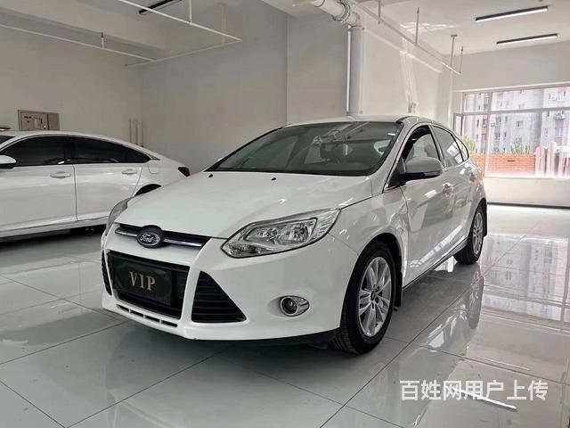 福特 福克斯 2012款 福克斯-两厢 1.6 双离合 风尚的图片