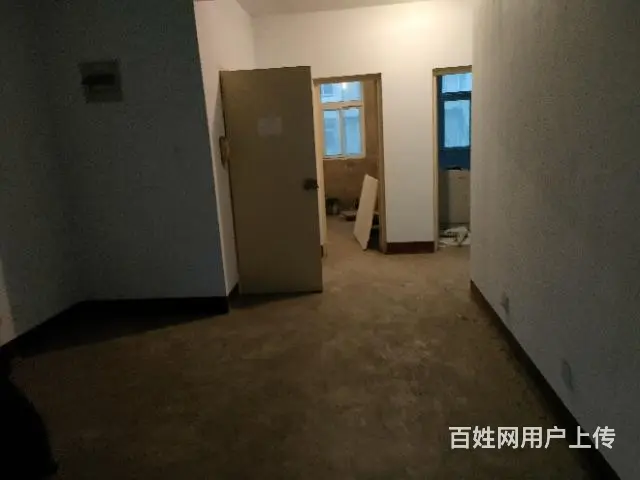 馨苑十区，三楼，二室一厅，有地下室的图片