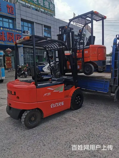 本地二手叉车，2吨交流电瓶叉车 仓储叉车出售的图片