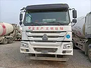 18年二手豪沃大14方搅拌车 亚特上装 380马力