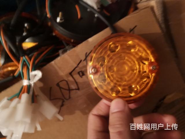 鑫福山崎残疾车配件的图片