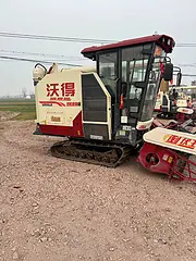 低价出售二手收割机，二手沃得履带式收割机，原版车况