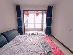 西站 武山路 精装修 拎包入住 三室两厅双卫 小区环境可停车