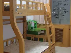 二楼干净三室寻有缘租客