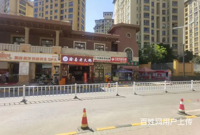 （51旺铺推荐）呈贡呈荣大道130平火锅店转让/可外摆的图片