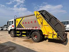 诚心出售一台2022年东风D9 15方压缩垃圾车