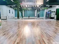 出租二楼