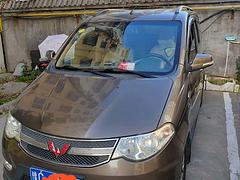 五菱 宏光 2014款 宏光S 1.5 手动 豪华型7-8座