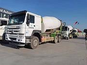 达州急卖19年大16方二手豪沃搅拌车 原版车况